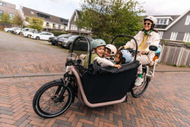 DECATHLON B’TWIN präsentiert sein neues E-Lastenrad